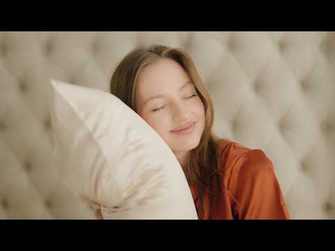 RENESSY Silk Fitted Sheet, 100% Organic Mulberry Silk, 22 Momme (140x200cm)